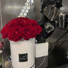 Букет Красных Роз в Коробке – 15 Красных Роз