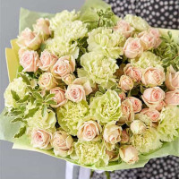 Fresh Flower Bouquet "Angelica" with Green Carnations and Pink Roses – Perfect Gift for Loved Ones